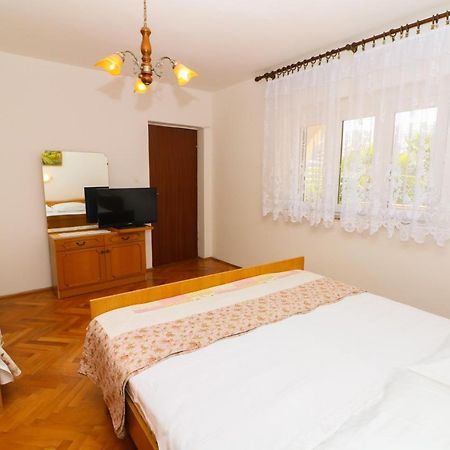 Apartment Beti With Balcony Baška Eksteriør billede