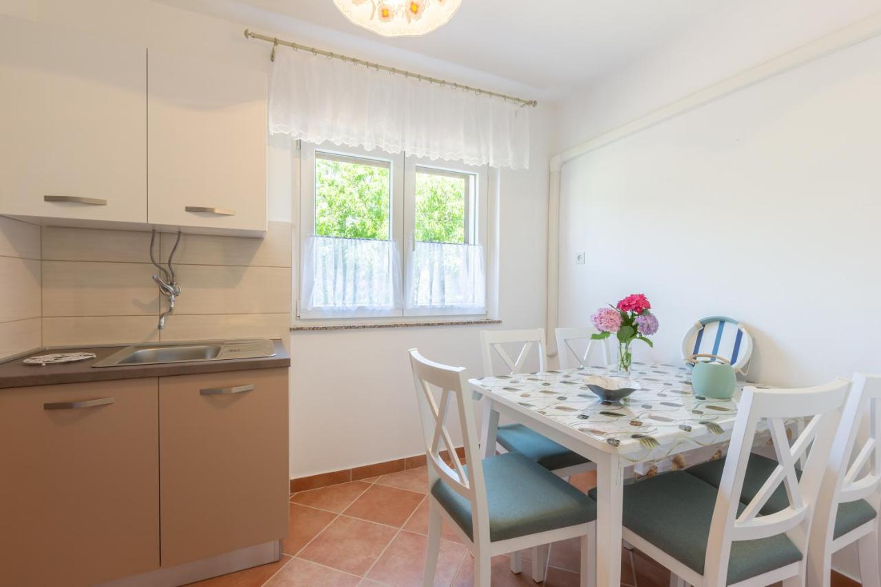 Apartment Beti With Balcony Baška Eksteriør billede