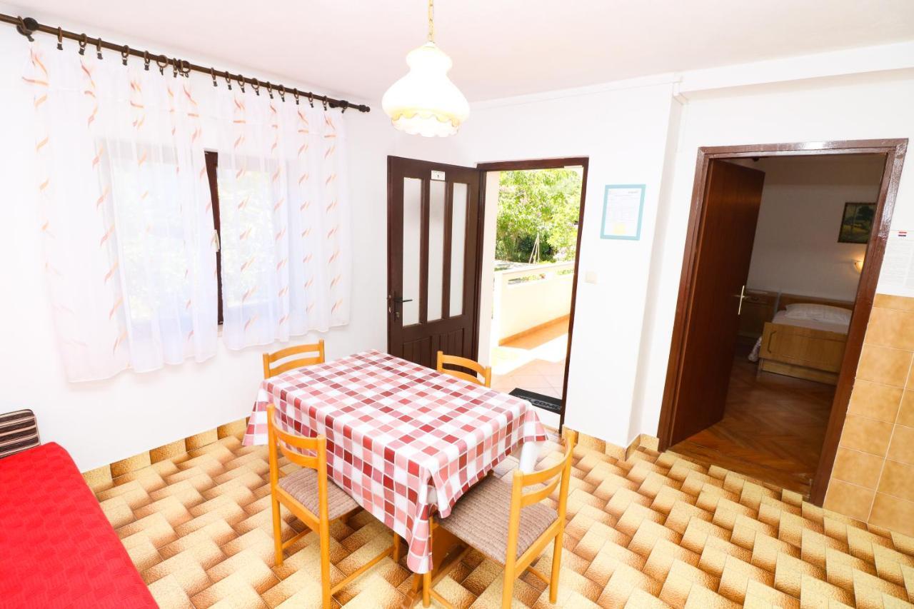 Apartment Beti With Balcony Baška Eksteriør billede