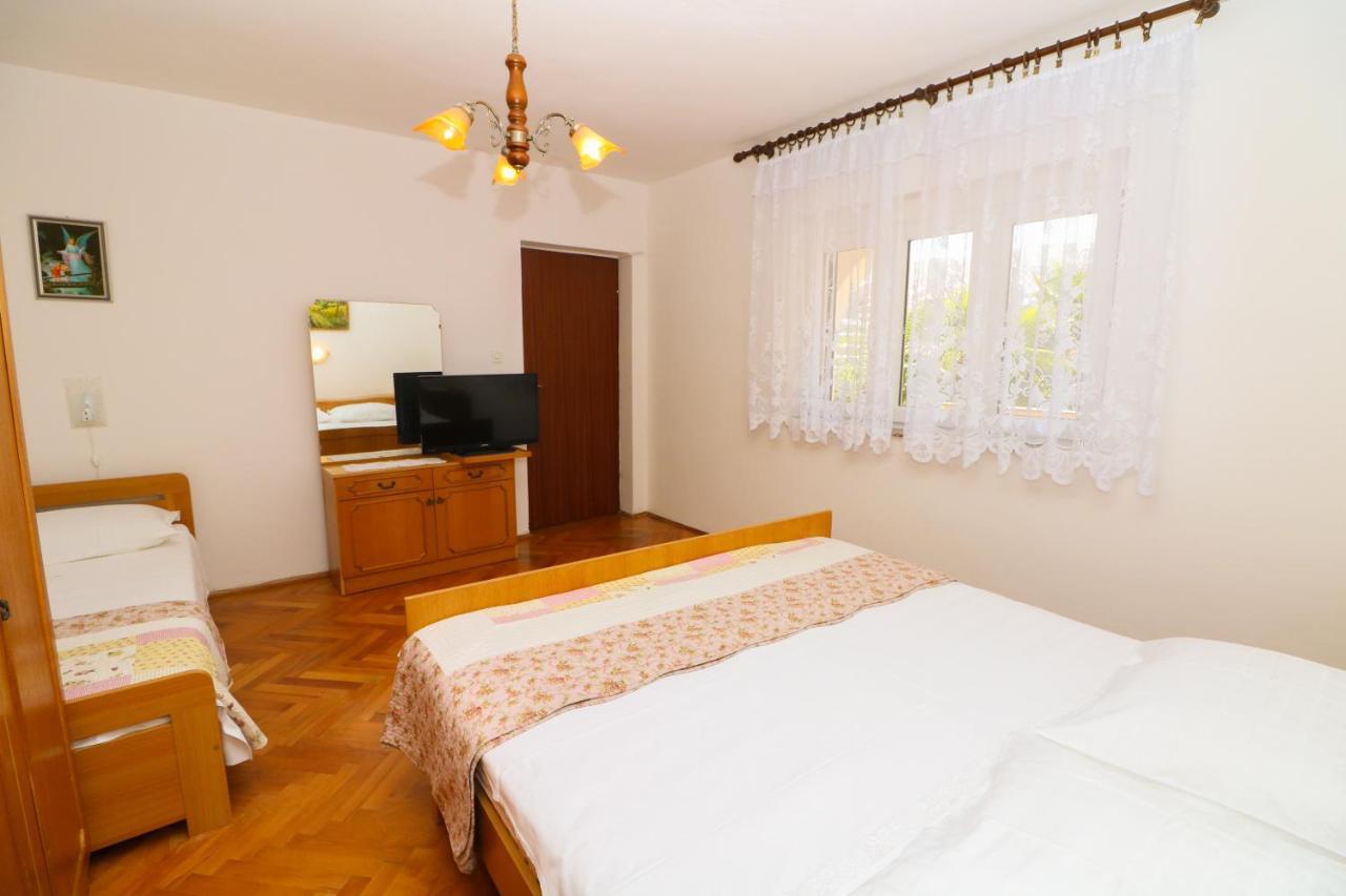 Apartment Beti With Balcony Baška Eksteriør billede