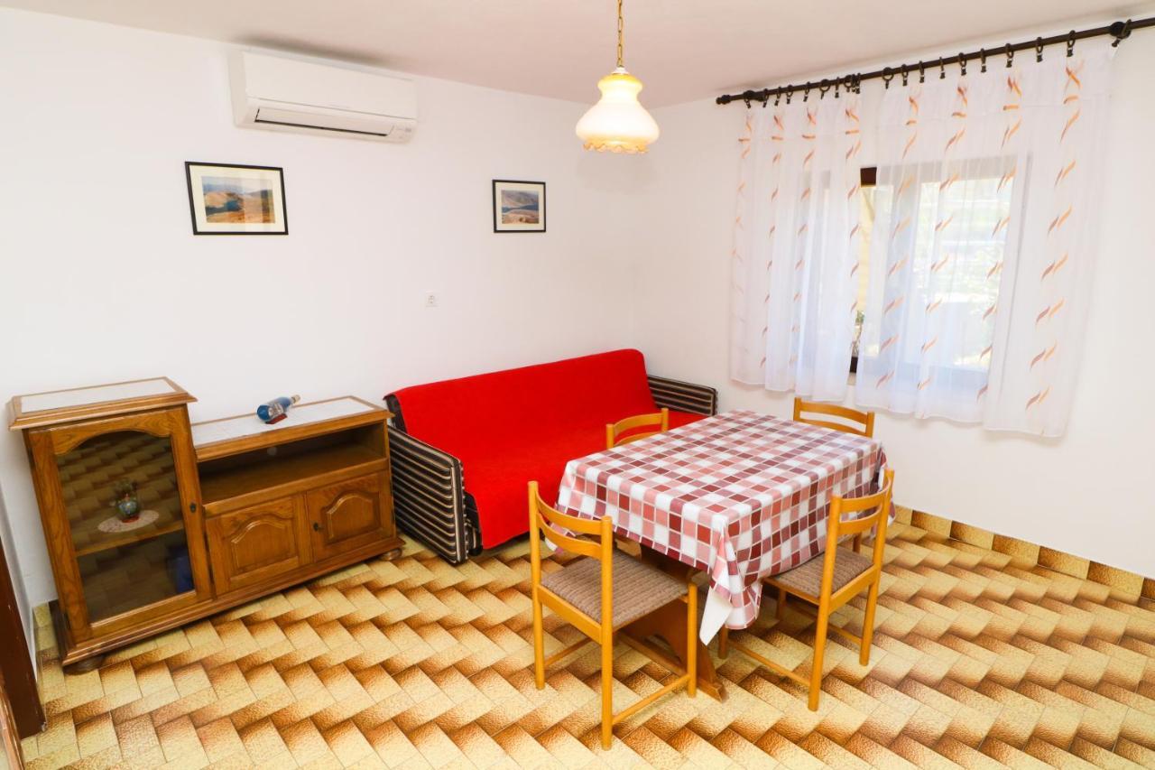 Apartment Beti With Balcony Baška Eksteriør billede